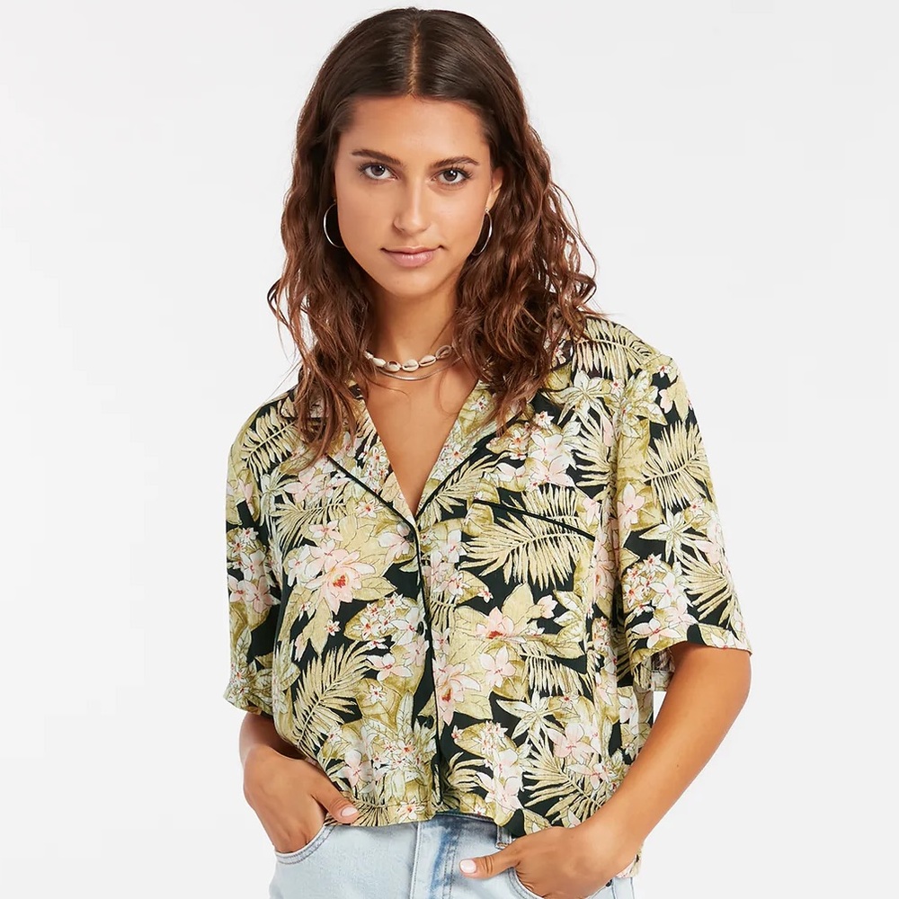 NWT: Volcom - STATIC BLOOM TOP - BLACK COMBO Sz: L